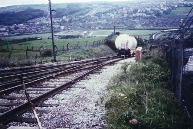 Image 17 of 29  -  39 kB